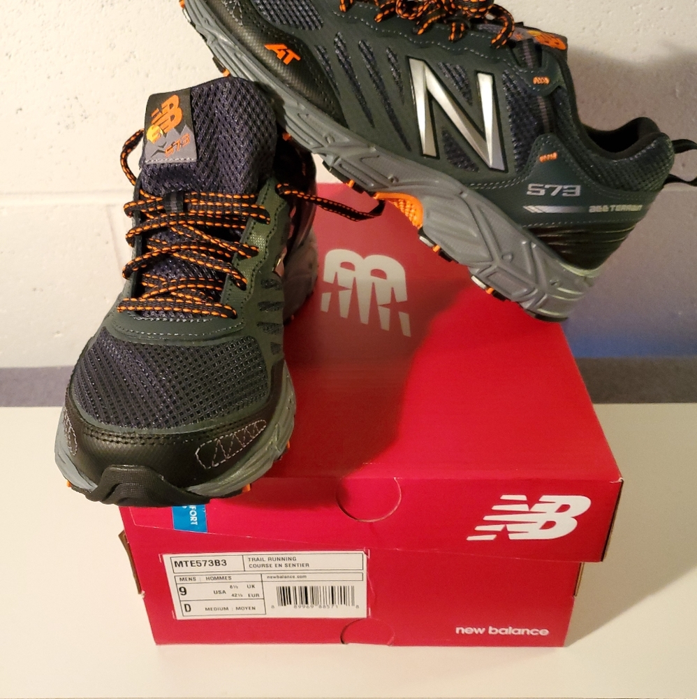 Men's New Balance AT 573 shoes